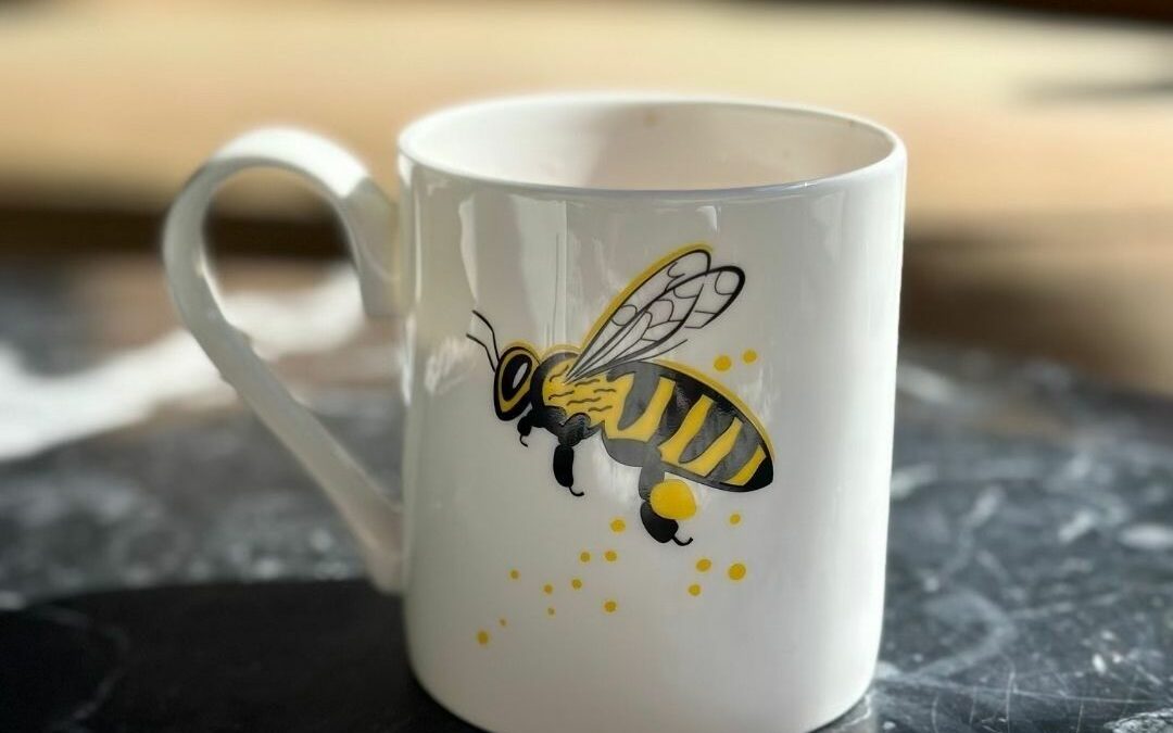 Fabryka porcelany Ćmielów dla Pszczół!